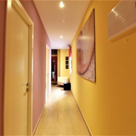 Hostal Arco Iris Madryt Zewnętrze zdjęcie