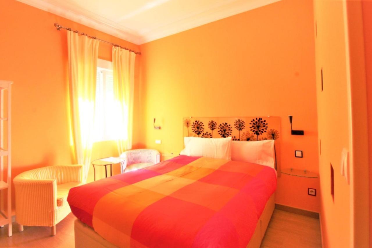 Hostal Arco Iris Madryt Zewnętrze zdjęcie