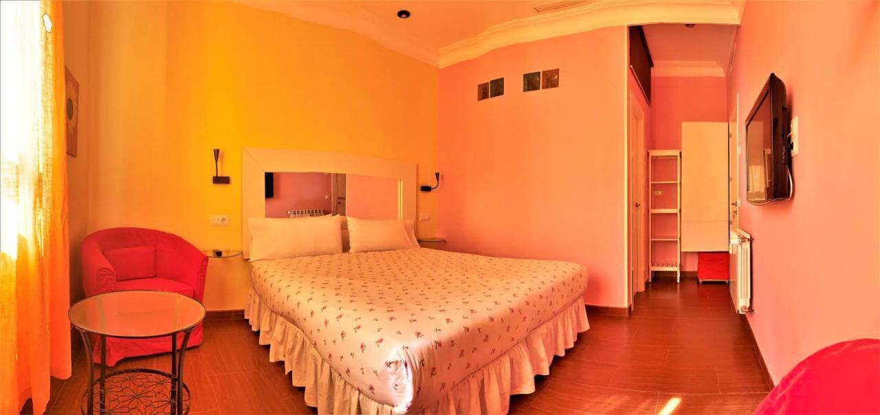 Hostal Arco Iris Madryt Zewnętrze zdjęcie
