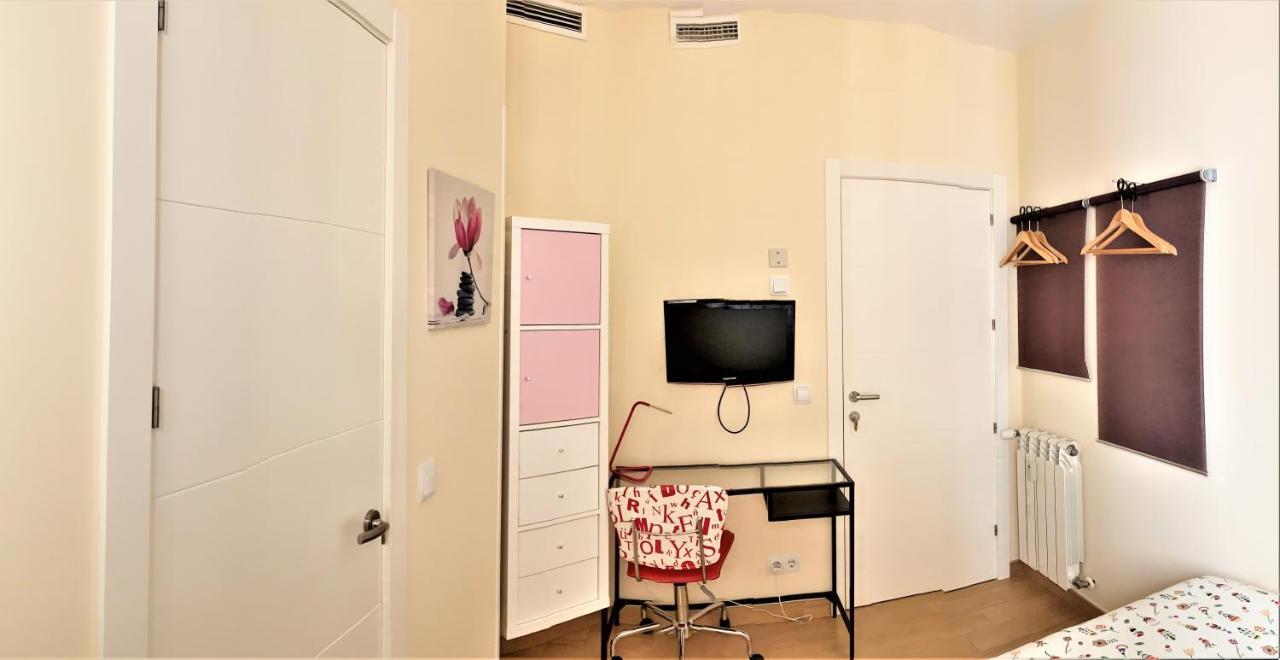 Hostal Arco Iris Madryt Zewnętrze zdjęcie