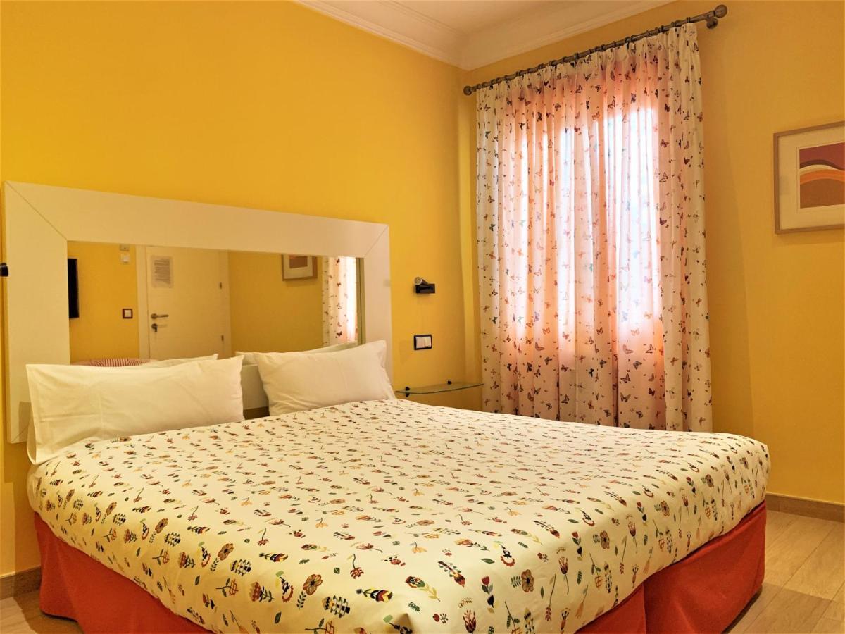 Hostal Arco Iris Madryt Zewnętrze zdjęcie