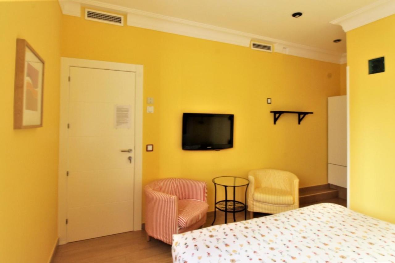 Hostal Arco Iris Madryt Zewnętrze zdjęcie