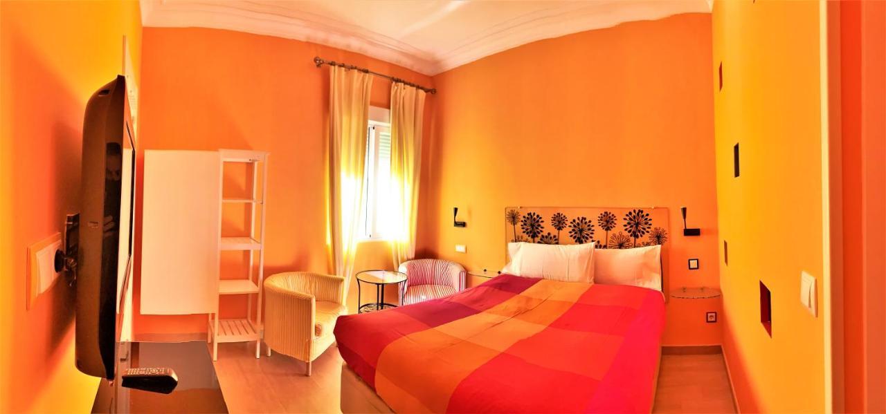 Hostal Arco Iris Madryt Zewnętrze zdjęcie