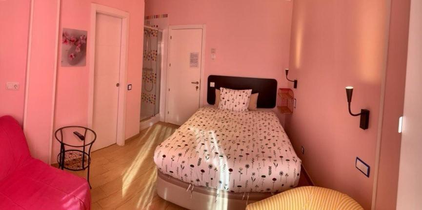 Hostal Arco Iris Madryt Zewnętrze zdjęcie
