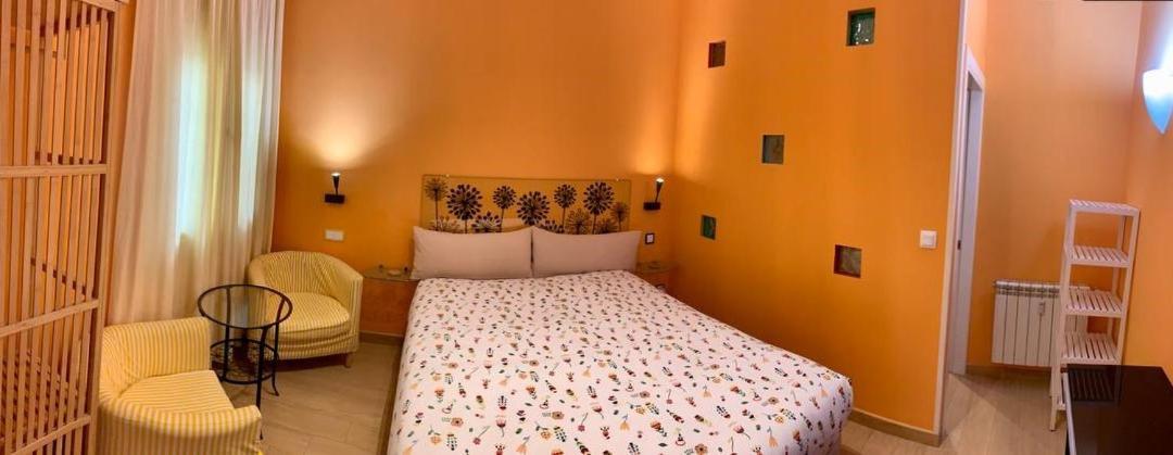 Hostal Arco Iris Madryt Zewnętrze zdjęcie